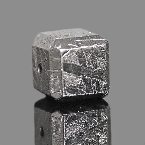 GIBEON CUBE｜鉄隕石シルバーキューブ原石