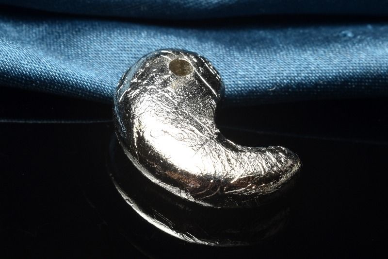 ALTAI MAGATAMA｜アルタイ鉄隕石 勾玉