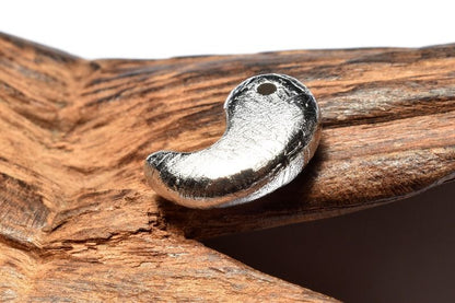 ALTAI MAGATAMA｜アルタイ鉄隕石 勾玉